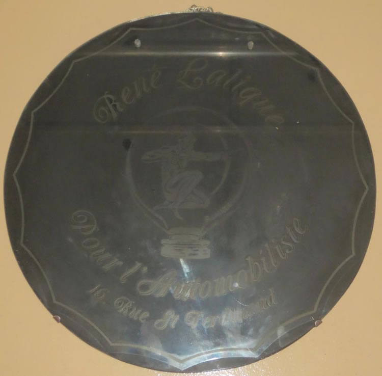R. Lalique Pour l'Automobiliste Sign