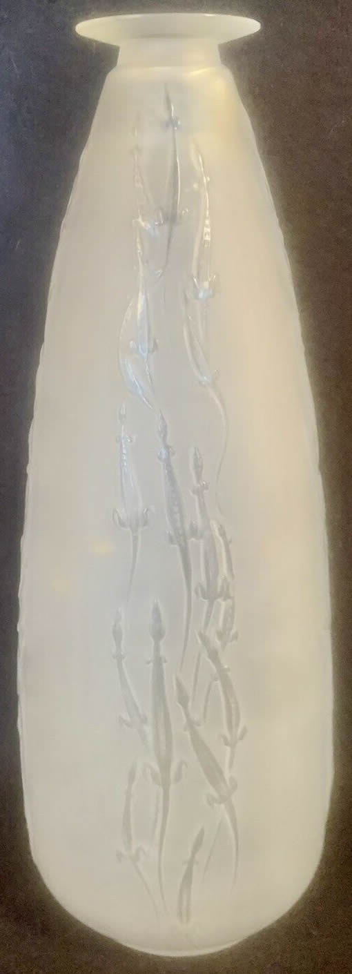 R. Lalique Quatre Groupes De Lezards Vase