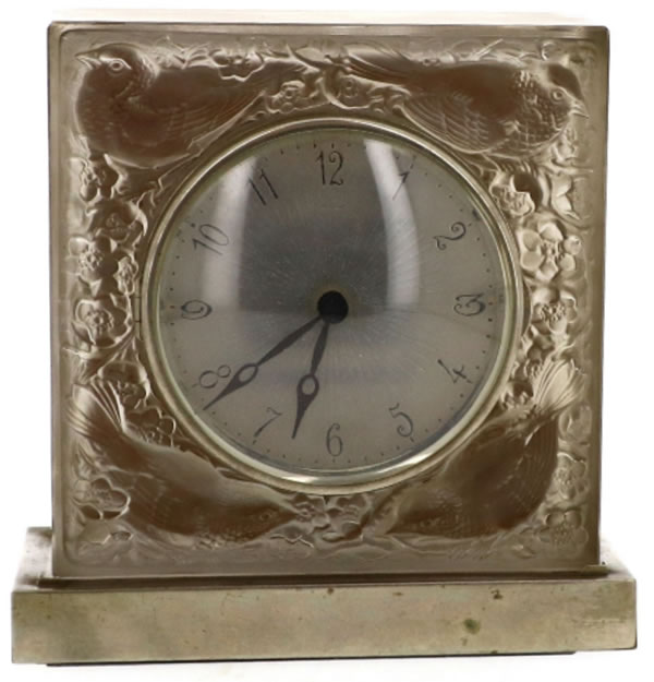 R. Lalique Quatre Moineaux Du Japon Mantel Clock