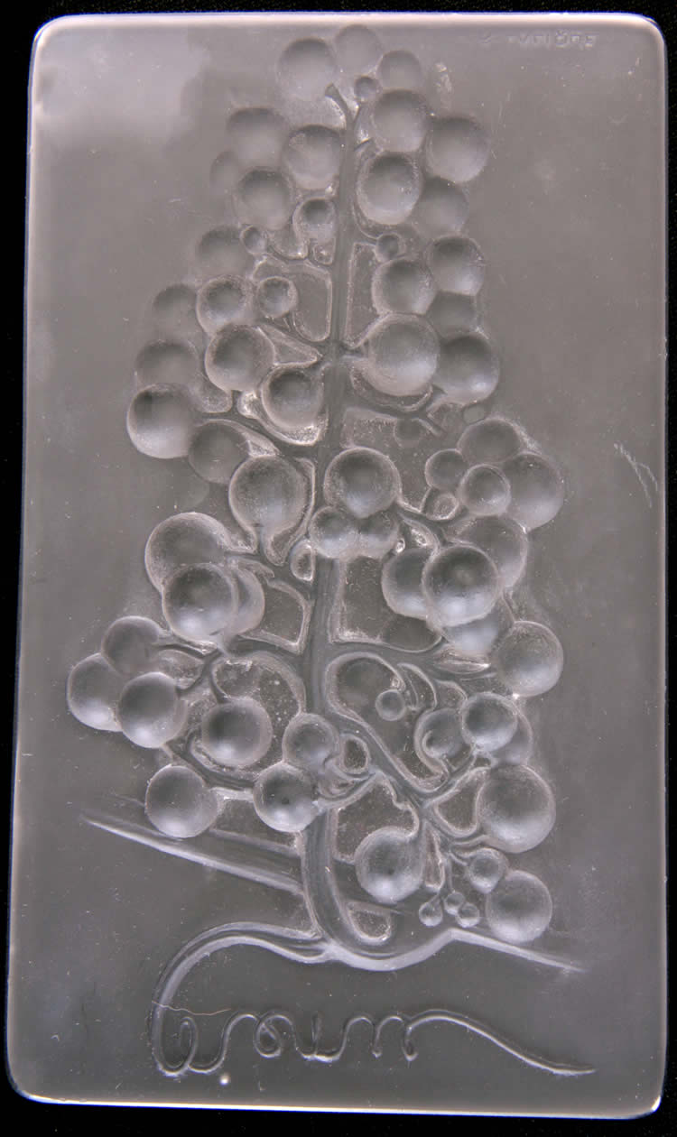 R. Lalique Raisin Muscat Menu
