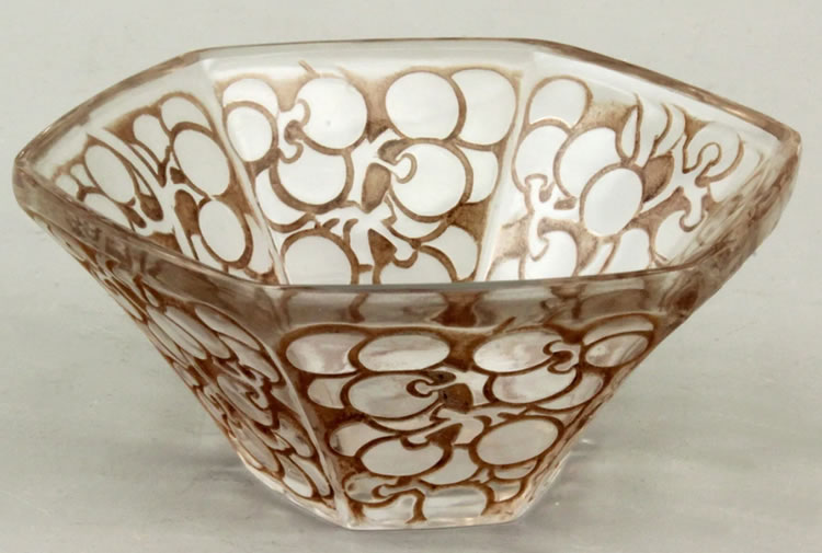 R. Lalique Raisins Six Pans Bowl