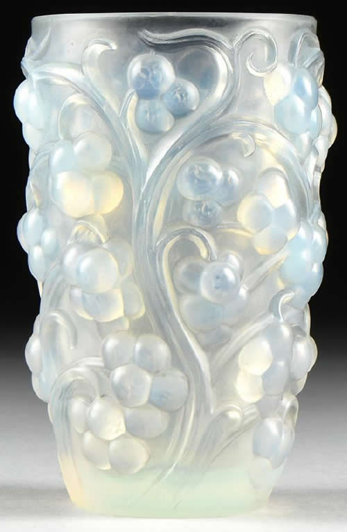 R. Lalique Raisins Vase