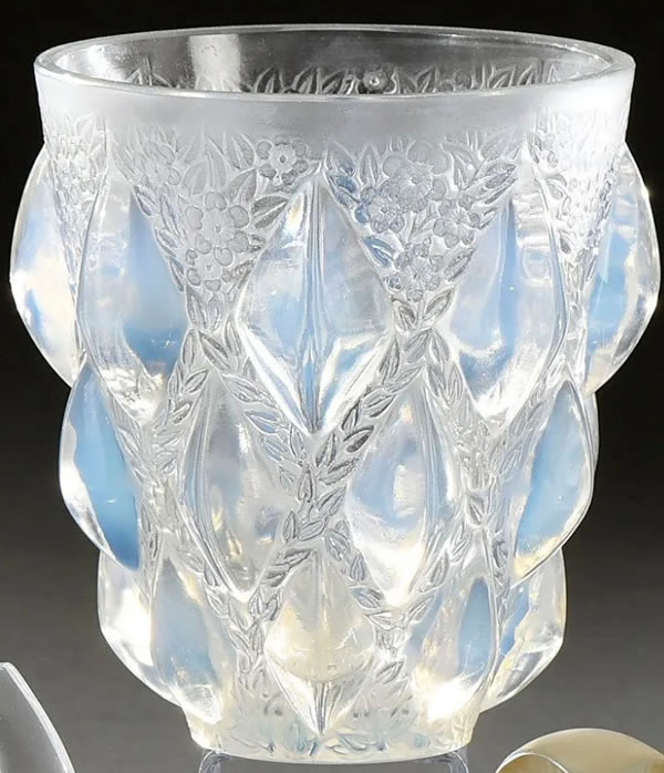 R. Lalique Rampillon Vase