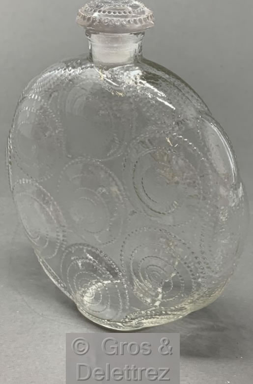 R. Lalique Relief Flacon