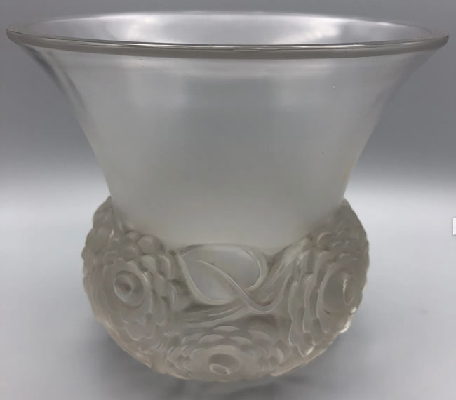 R. Lalique Renoncules Vase