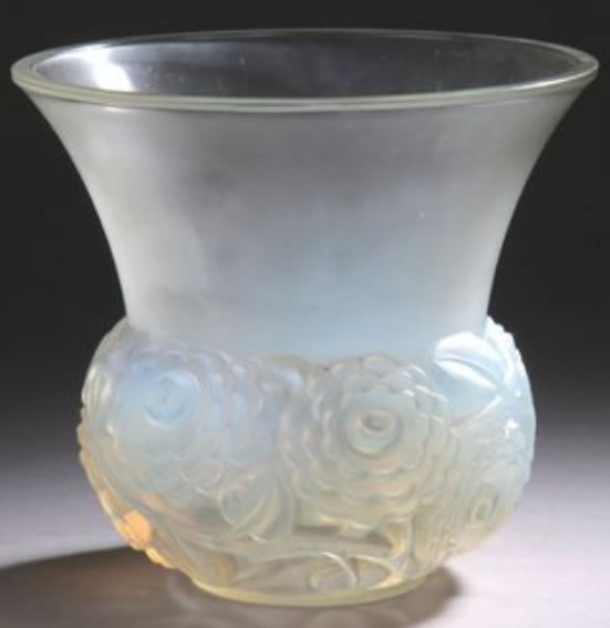 R. Lalique Renoncules Vase