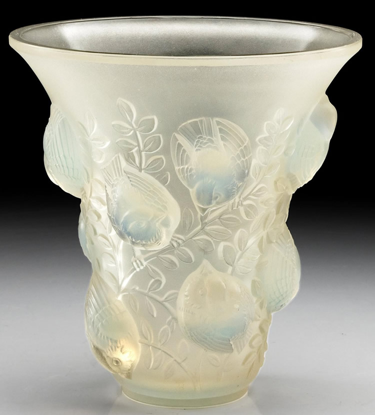 R. Lalique Saint-Francois Vase
