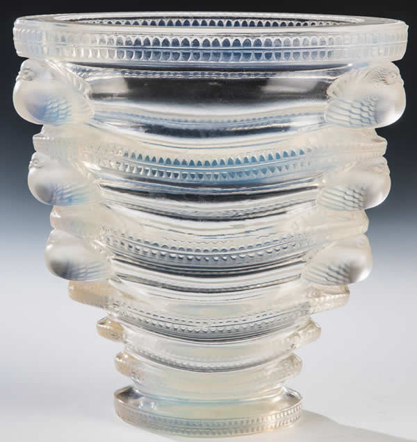 R. Lalique Saint-Marc Vase