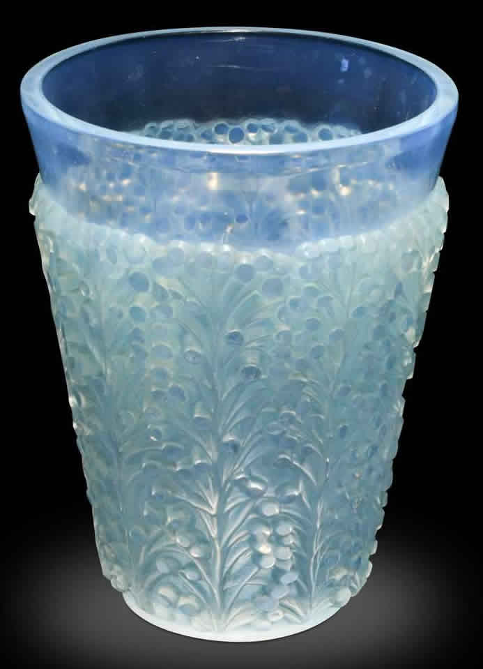 R. Lalique Saint-Tropez Vase