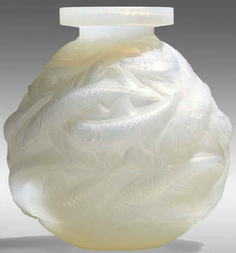 R. Lalique Salmonides Vase