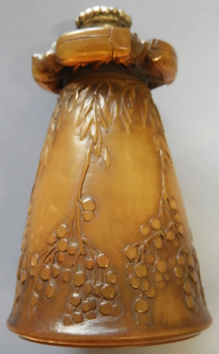 Rene Lalique Scarabes Poivriere