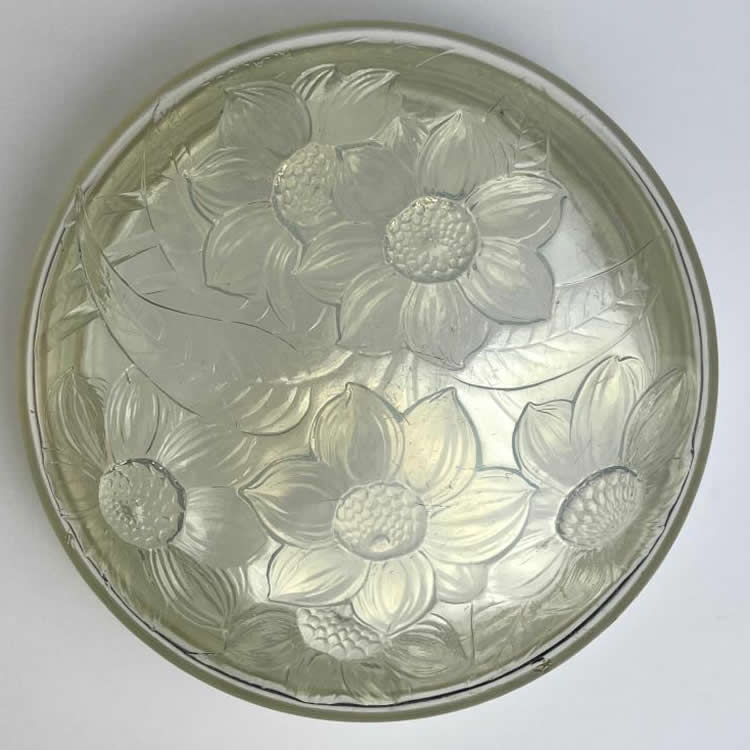 R. Lalique Six Dahlias Box