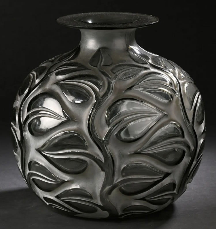 R. Lalique Sophora Vase