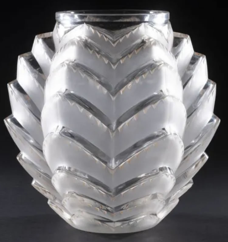 R. Lalique Soustons Vase
