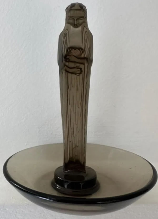R. Lalique Statuette De La Fontaine Ashtray