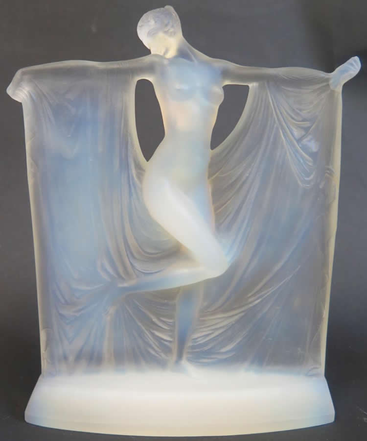 R. Lalique Suzanne Statue