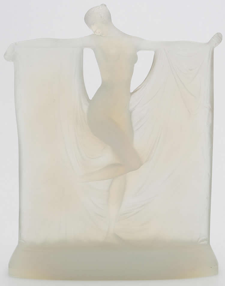 R. Lalique Suzanne Statue