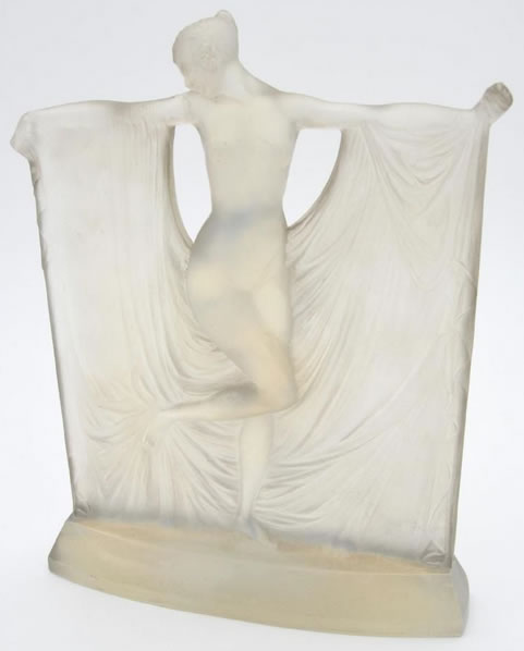 R. Lalique Suzanne Statue