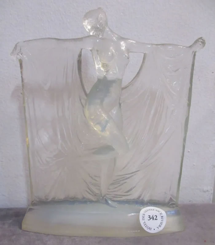 R. Lalique Suzanne Statue