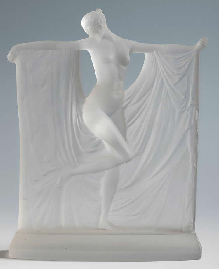 R. Lalique Suzanne Statue