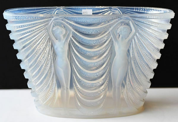 R. Lalique Terpsichore Vase