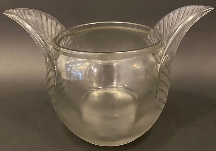 R. Lalique Tristan Vase