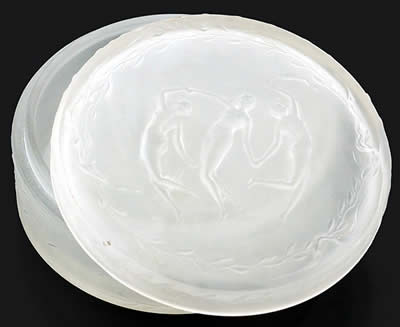 R. Lalique Trois Figurines Powder Box