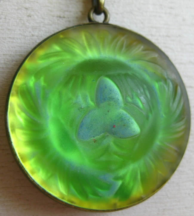 Rene Lalique Trois Marguerites Pendant