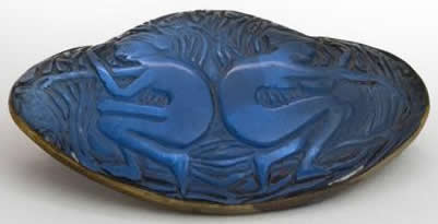 R. Lalique Two Figurines Back-To-Back Brooch