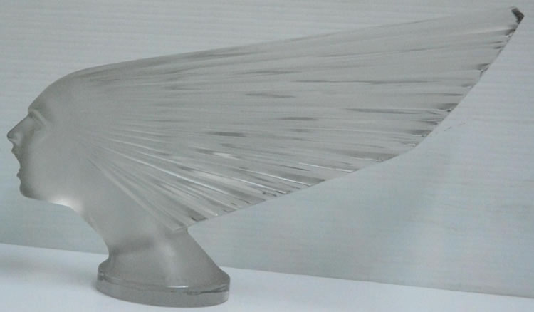 R. Lalique Victoire Mascotte