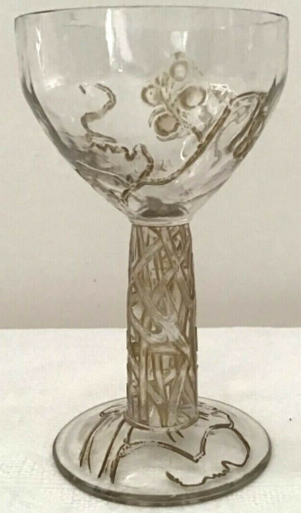 R. Lalique Vigne Glass