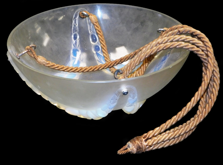 R. Lalique Villeneuve Light Shade