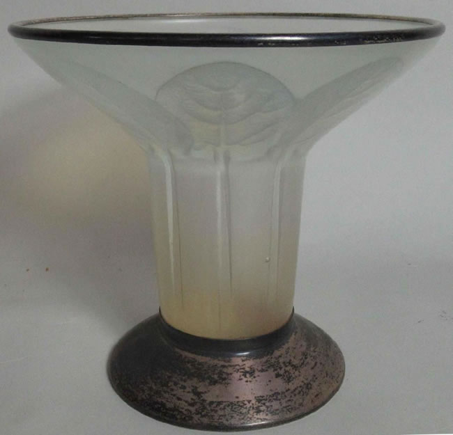 R. Lalique Violettes Vase