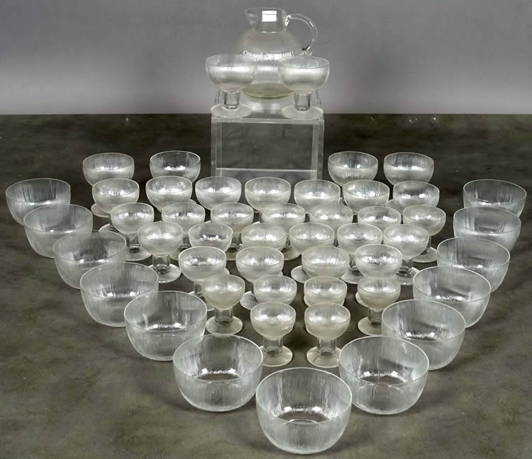 R. Lalique Wingen Tableware