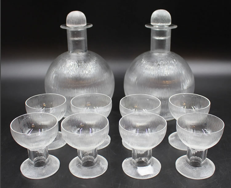 R. Lalique Wingen Tableware