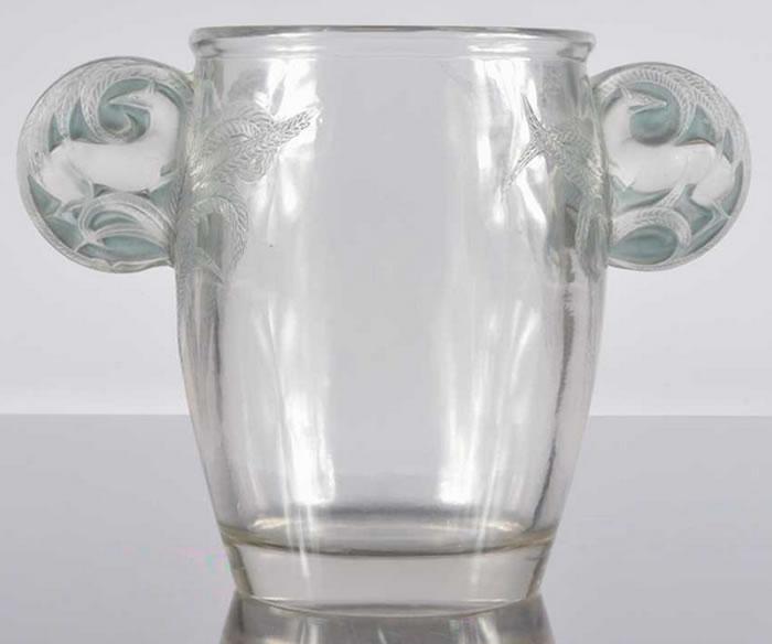R. Lalique Yvelines Vase