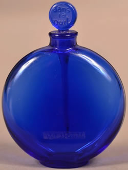 Dans La Nuit-4 Dauber Stopper Version Molded WORTH On Lower Front Side And Molded LALIQUE To Underside