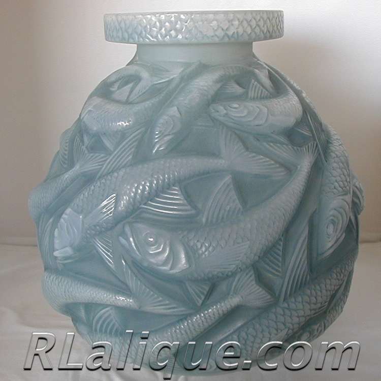 Rene Lalique Vase Salmonides